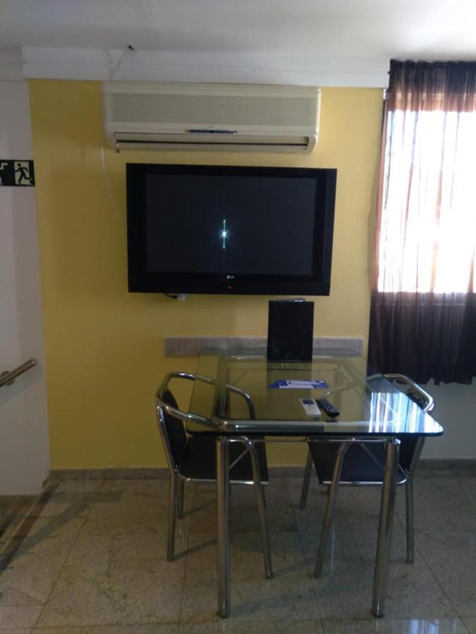 Flash Motel (Adults Only) เซาวีเซนจิ ภายนอก รูปภาพ