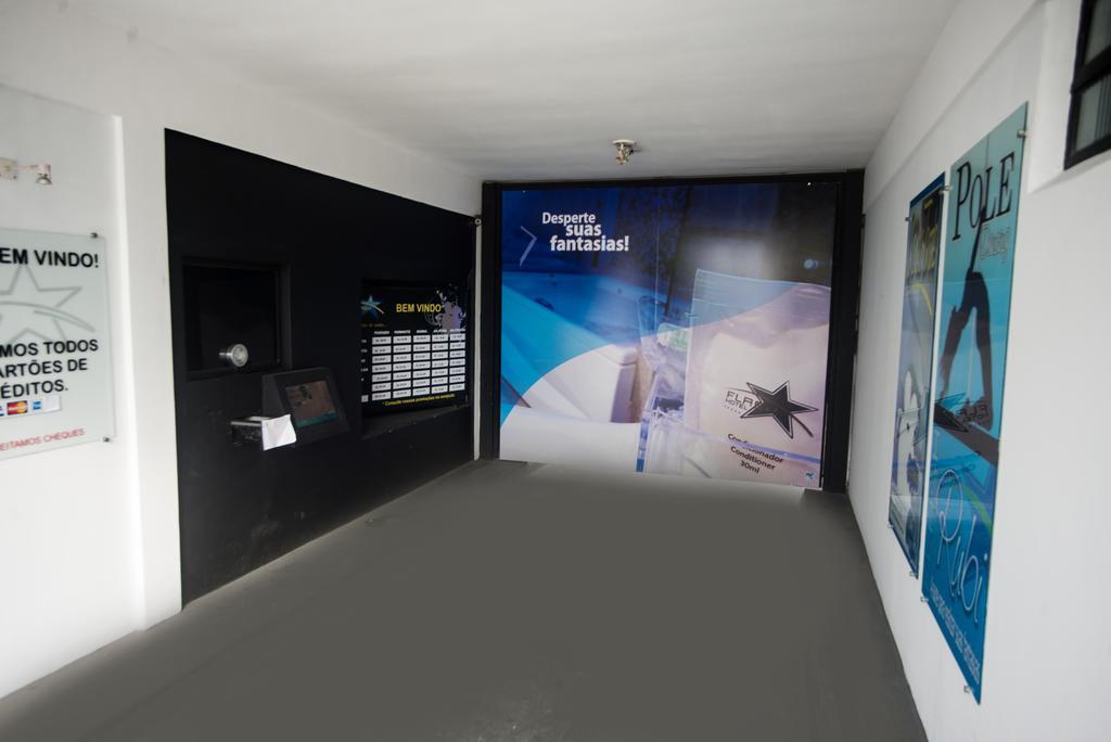 Flash Motel (Adults Only) เซาวีเซนจิ ภายนอก รูปภาพ